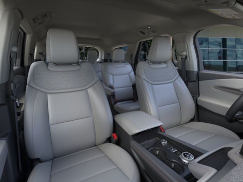 New 2026 Ford Explorer Active w/ Active Comfort Package RWD image 11