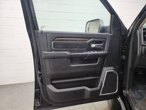 Used 2021 RAM 3500 Laramie image 9