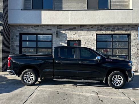 Used 2021 Chevrolet Silverado 1500 LT image 2