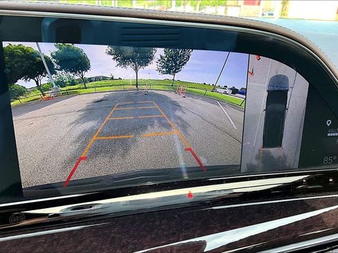 Used 2022 Cadillac Escalade Sport Platinum w/ LPO, ONYX Package AWD/4WD image 23