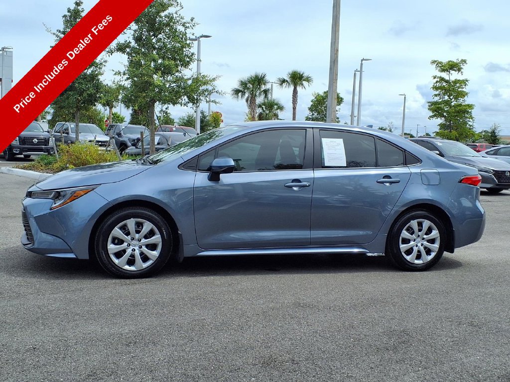 Used 2026 Toyota Corolla LE FWD image 5