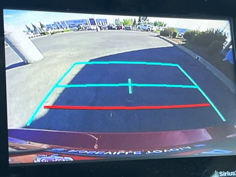 Used 2023 Toyota Camry SE image 19