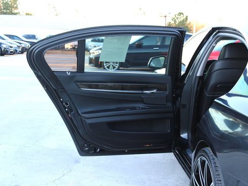 Used 2012 BMW 750Li image 33