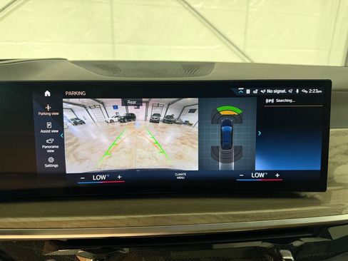 Used 2023 BMW X7 xDrive40i w/ M Sport Package AWD/4WD image 20