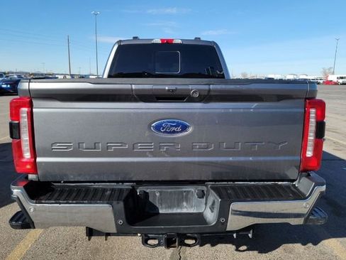 Used 2024 Ford F250 Lariat image 11