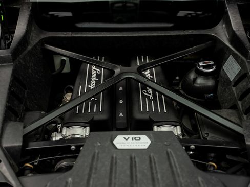 Used 2015 Lamborghini Huracan LP 610-4 AWD/4WD image 53