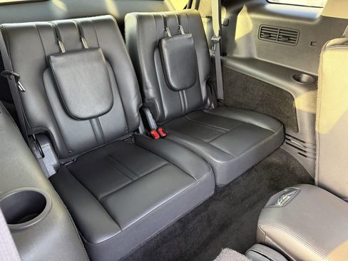 Used 2016 Lincoln MKT AWD w/ Equipment Group 201A image 17