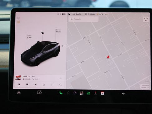 Used 2022 Tesla Model Y Performance AWD/4WD image 22