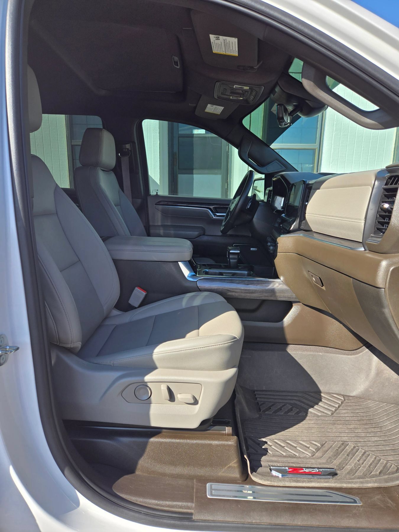 Used 2023 Chevrolet Silverado 1500 LTZ w/ LTZ Premium Texas Edition AWD/4WD image 11