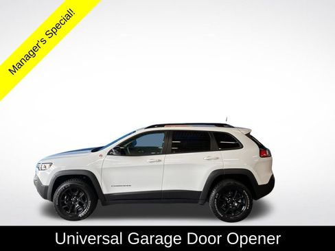 Used 2022 Jeep Cherokee Trailhawk w/ Comfort/Convenience Group AWD/4WD image 16