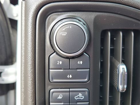 Used 2024 Chevrolet Silverado 2500 Custom w/ Custom Value Package image 24