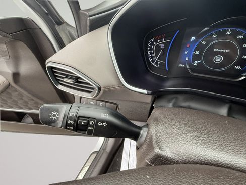 Used 2019 Hyundai Santa Fe Limited image 24