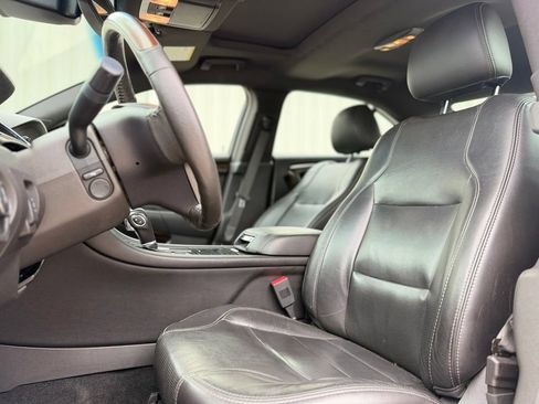 Used 2017 Ford Taurus Limited FWD image 12
