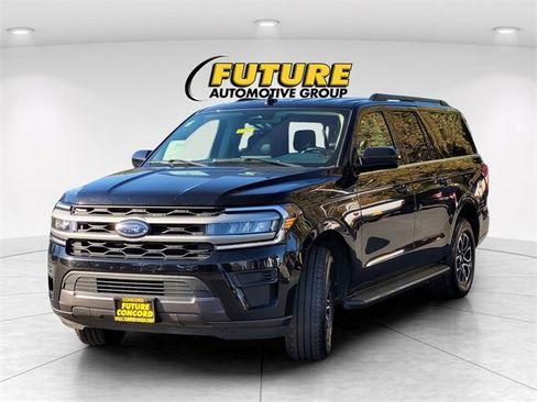 Certified 2024 Ford Expedition Max XLT image 5