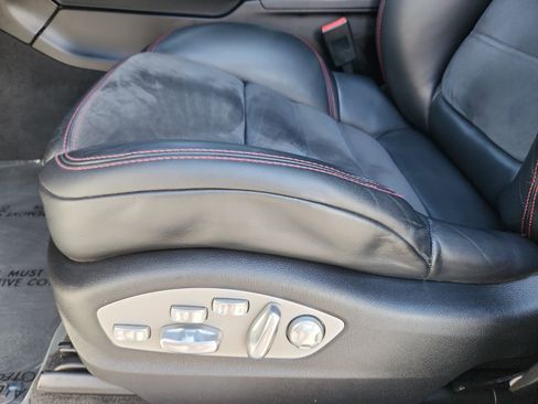 Used 2018 Porsche Macan GTS AWD/4WD image 14