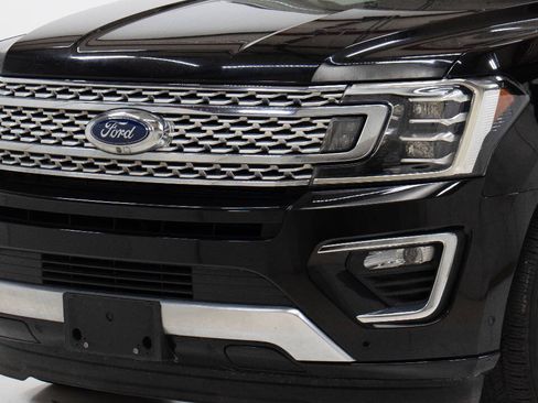 Used 2019 Ford Expedition Platinum RWD image 10