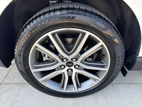 Certified 2024 Ford Edge Titanium w/ Equipment Group 301A AWD/4WD image 19