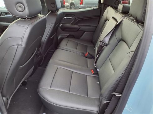 New 2025 Chevrolet Colorado LT w/ LT Convenience Package image 10