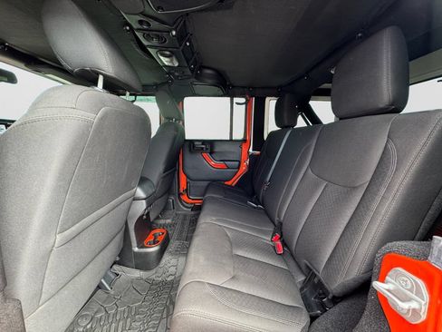 Used 2015 Jeep Wrangler Unlimited Sport w/ Quick Order Package 24S AWD/4WD image 11