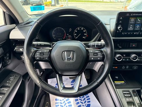 Used 2025 Honda CR-V EX-L image 16