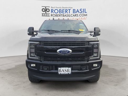 Used 2019 Ford F250 Lariat w/ Lariat Ultimate Package image 2