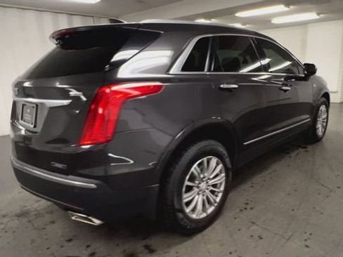 Used 2018 Cadillac XT5 Luxury w/ Driver Awareness Package image 8