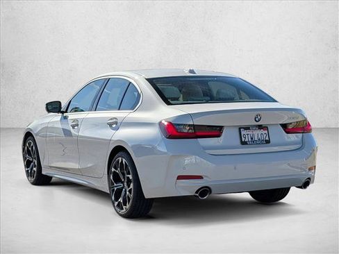 Certified 2025 BMW 330i Sedan w/ Convenience Package image 8