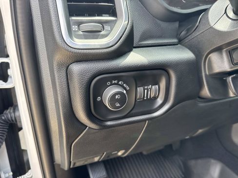 Used 2026 RAM 2500 Laramie AWD/4WD image 20