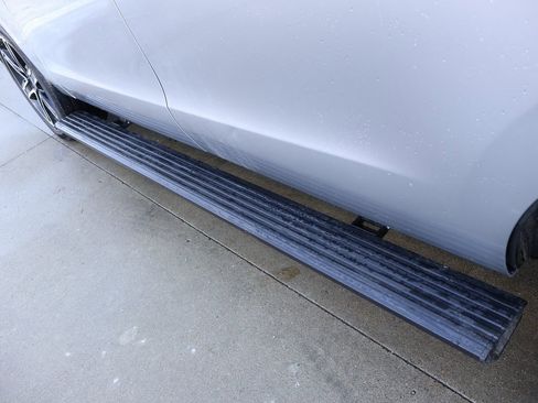 Used 2020 Ford Expedition Max Limited w/ Equipment Group 303A image 10