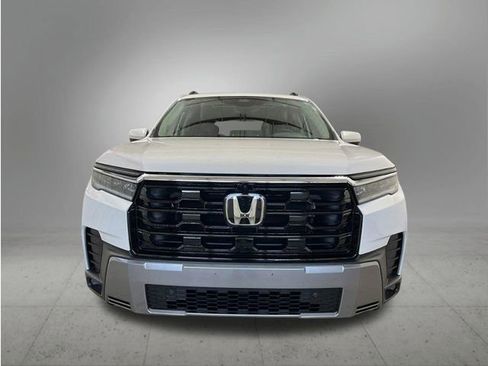 New 2026 Honda Pilot Touring image 10