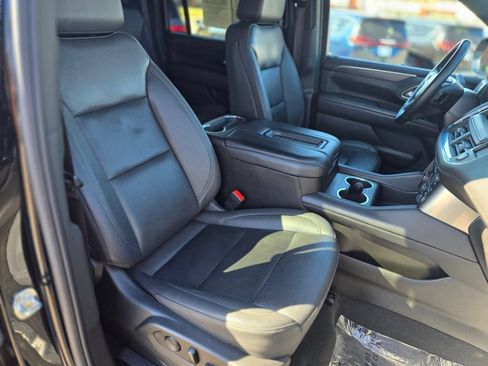 Used 2023 Chevrolet Suburban LT AWD/4WD image 29
