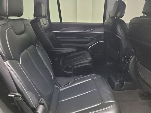 Used 2021 Jeep Grand Cherokee L Limited image 19