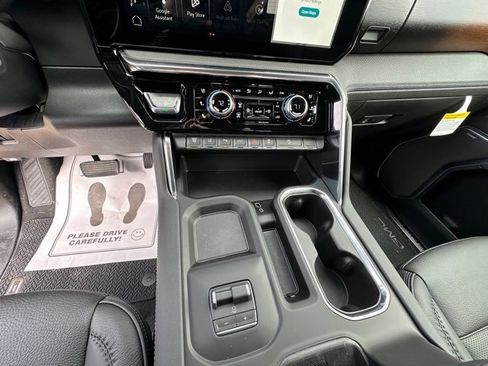 New 2026 GMC Sierra 2500 Denali w/ Denali Reserve Package image 20