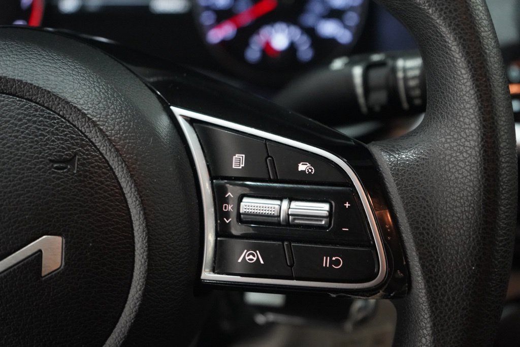 Used 2023 Kia Forte LXS FWD image 23