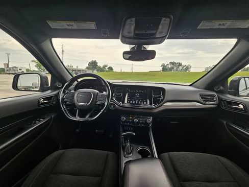 Used 2023 Dodge Durango GT RWD image 12