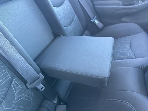 Used 2017 Chevrolet Volt LT w/ Comfort Package image 37