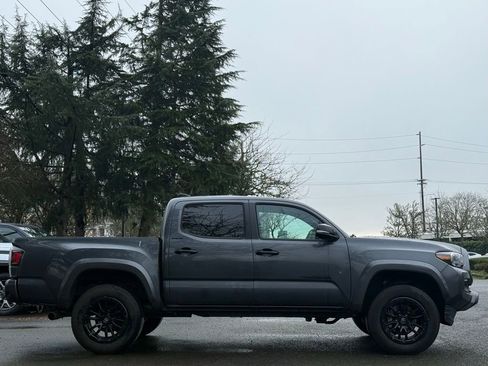 Used 2023 Toyota Tacoma Limited image 6