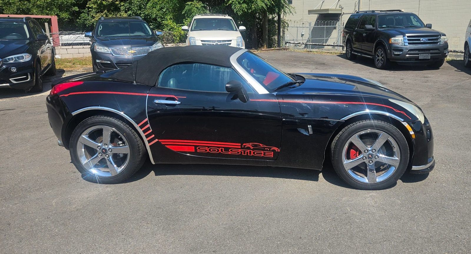 Used 2007 Pontiac Solstice GXP w/ Premium Package RWD image 2