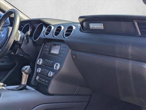 Used 2021 Ford Mustang Coupe image 18