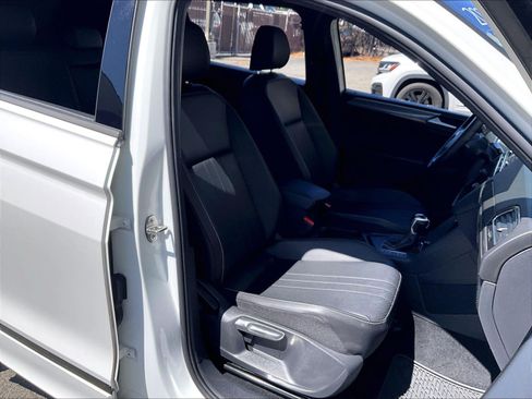 Certified 2023 Volkswagen Tiguan SE R-Line FWD image 6