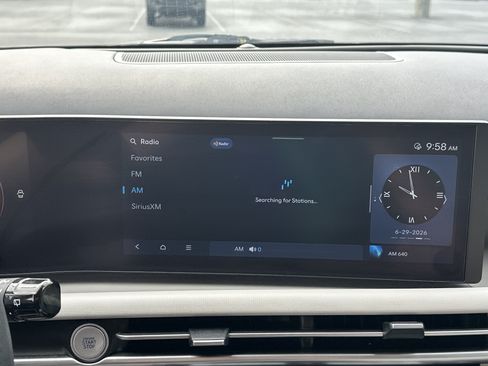 Used 2025 Hyundai Tucson SEL FWD image 23