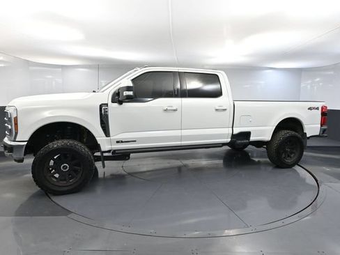 Used 2023 Ford F250 Lariat w/ Lariat Ultimate Package AWD/4WD image 12