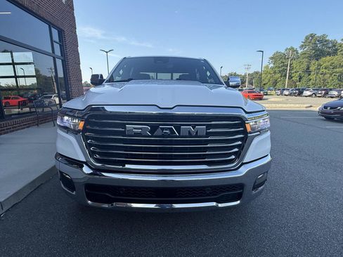 Used 2026 RAM 1500 Laramie AWD/4WD image 32