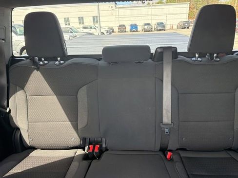 Used 2025 Chevrolet Silverado 1500 Custom image 24