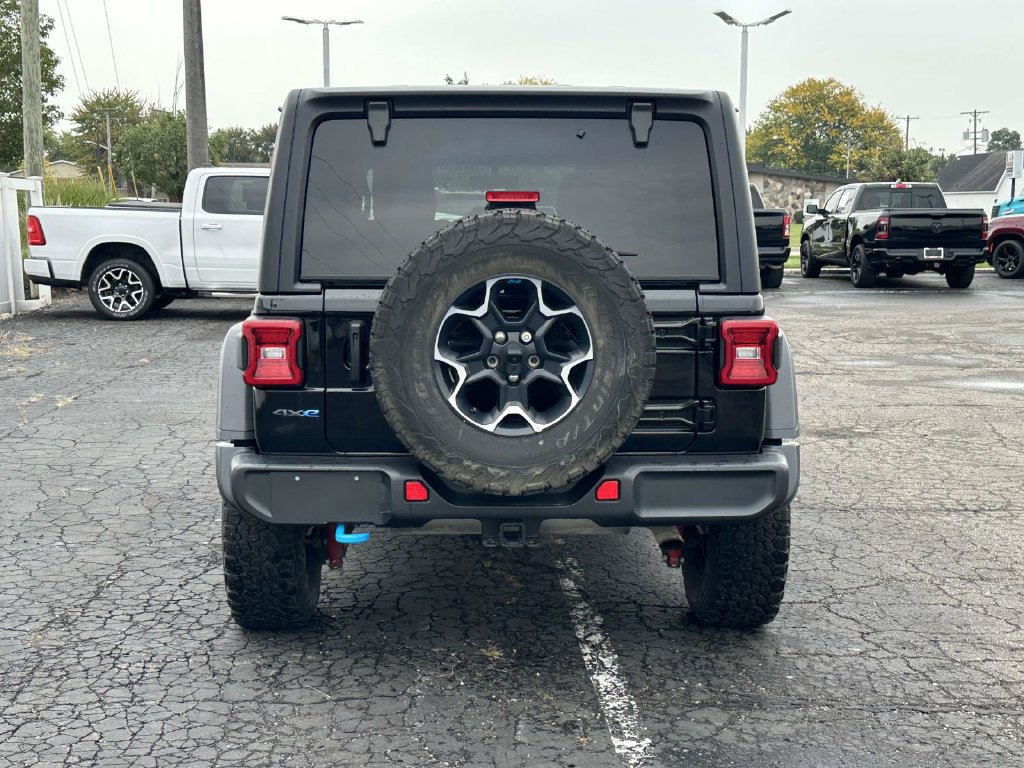 Used 2022 Jeep Wrangler Unlimited Rubicon 4xe AWD/4WD image 5