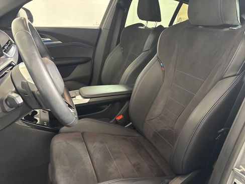 Certified 2025 BMW X2 xDrive28i w/ M Sport Package image 23