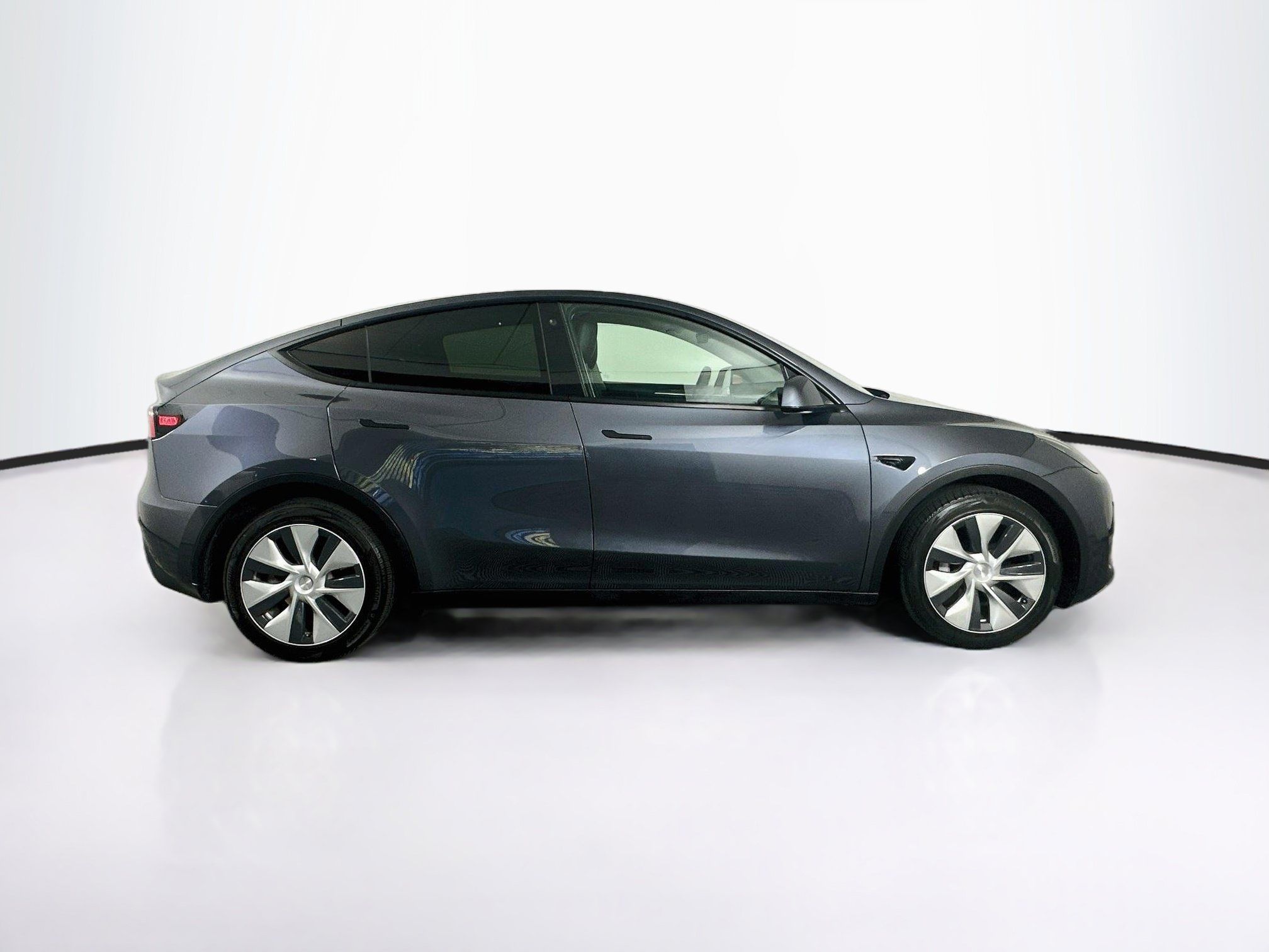Used 2023 Tesla Model Y Long Range AWD/4WD image 10