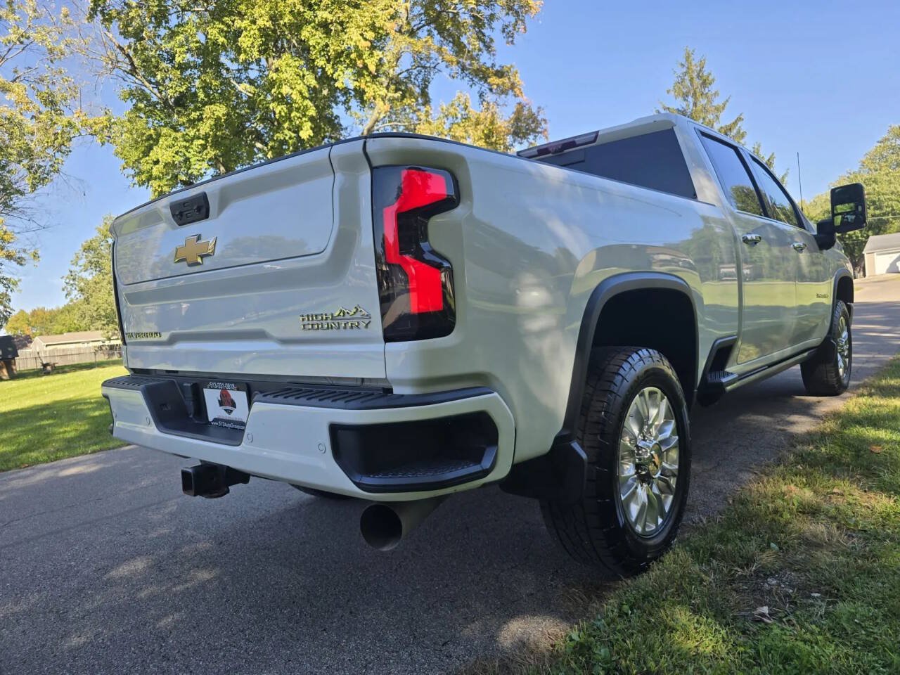 Used 2022 Chevrolet Silverado 3500 High Country w/ Z71 Off-Road Package AWD/4WD image 6