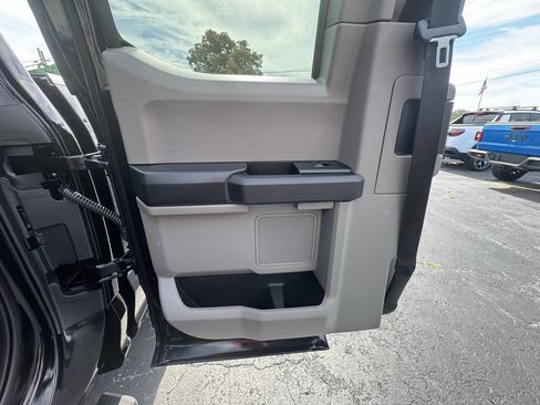 Used 2018 Ford F150 XL w/ Equipment Group 101A Mid RWD image 37