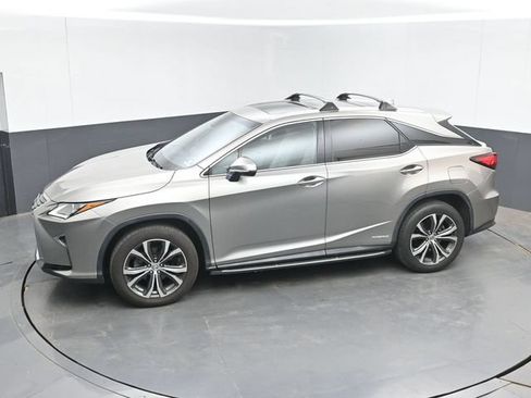 Used 2017 Lexus RX 450h AWD image 39